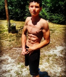 shirtless boys 5c193a0fa9589.jpg