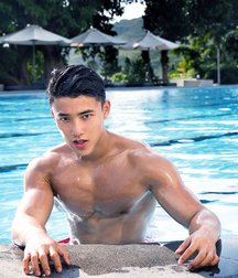 shirtless boys 5c1ff97cb832d.jpg