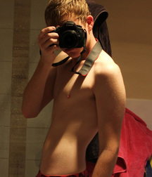 shirtless boys 5c21e1bdcffe0.jpg