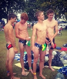 shirtless boys 5c21e1e85954d.jpg