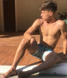 shirtless boys 5c22a6cf05e7c.jpg