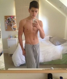 shirtless boys 5c22a7b3f1949.jpg