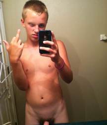 boys nude 5c233337a516c.jpg