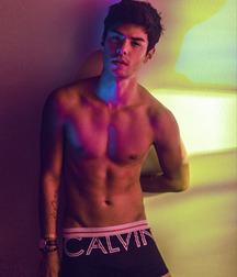 shirtless boys 5c233d73cff3a.jpg