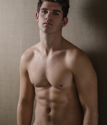 shirtless boys 5c233e1aa4c89.jpg