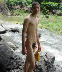boys nude 5c251cb89fd28.jpg