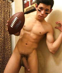 boys nude 5c251ec71e0f0.jpg