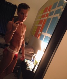 shirtless boys 5c2770c37e921.jpg