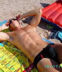 shirtless boys 5c2771952fab4.jpg