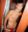 shirtless boys 5c288a38cabcf.jpg