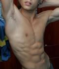 shirtless boys 5c288d5ee700c.jpg