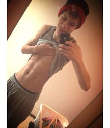 Boys 5c28e7b94b0b4.jpg