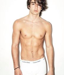 shirtless boys 5c2a8673777f5.jpg