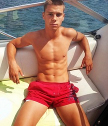 shirtless boys 5c2b20d7f117d.jpg