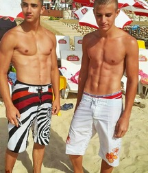 shirtless boys 5c2b212e711a8.jpg