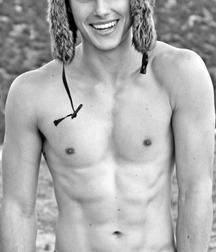 shirtless boys 5c2b22b83903c.jpg