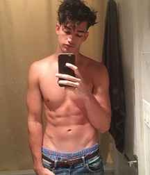 shirtless boys 5c305c6538c1f.jpg