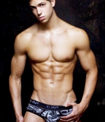 shirtless boys 5c31d1bf99dfa.jpg