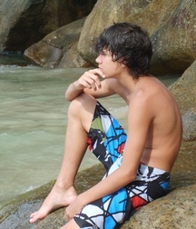 shirtless boys 5c31d21c19599.jpg