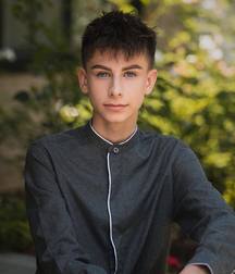 shirtless boys 5c3233dedcfe7.jpg