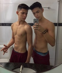 shirtless boys 5c350ab9d253a.jpg