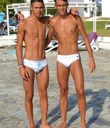 shirtless boys 5c350afd9b433.jpeg