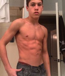 shirtless boys 5c350b03b796b.jpg