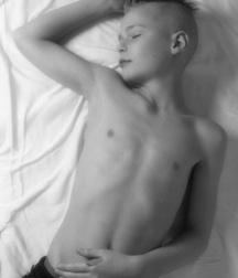 shirtless boys 5c350b753e6db.jpg