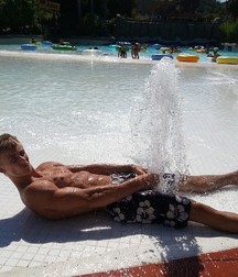 shirtless boys 5c39f6f074d3f.jpg