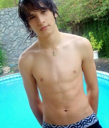 shirtless boys 5c39f8273de25.jpg