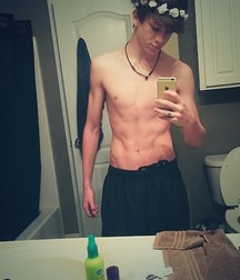 shirtless boys 5c39f8cc18b96.jpg