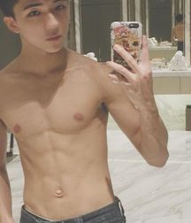 shirtless boys 5c3b11459f552.jpg