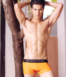 shirtless boys 5c3b12e47e7de.jpg