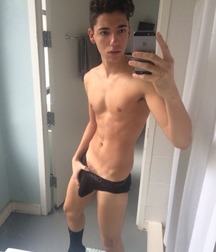 shirtless boys 5c3b133e97452.jpg