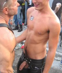 boys nude 5c3cabf25563f.jpg