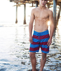 shirtless boys 5c3cd8142c378.jpg