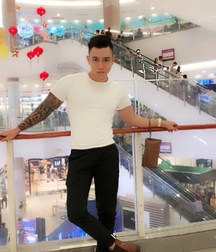 Hunks 5c3e3911692eb.jpeg