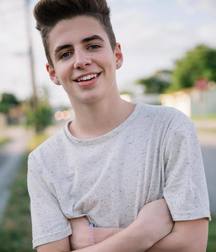 Hunks 5c3e3a3f61c46.jpg