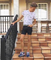 Hunks 5c3e3b73072f7.jpg