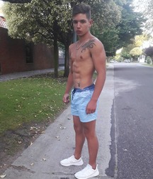 shirtless boys 5c403b7d52891.jpg