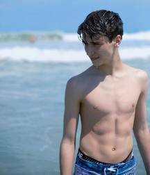 shirtless boys 5c403d2ccb64d.jpg