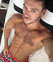 shirtless boys 5c403ed527f0a.jpg