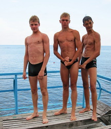 shirtless boys 5c41f679144d1.jpg