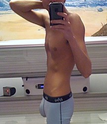 shirtless boys 5c41f93305fcd.jpg