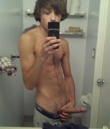 Boys with a boner 5c4202d85dc89.jpg