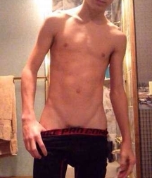 shirtless boys 5c42f4a68bb5e.jpg