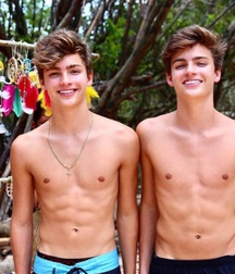 shirtless boys 5c43972de2e32.jpeg