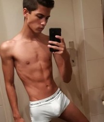 shirtless boys 5c439754bc474.jpg