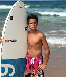 shirtless boys 5c4397bbaffb2.jpg
