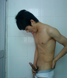 Boys with a boner 5c4459f41d564.jpg